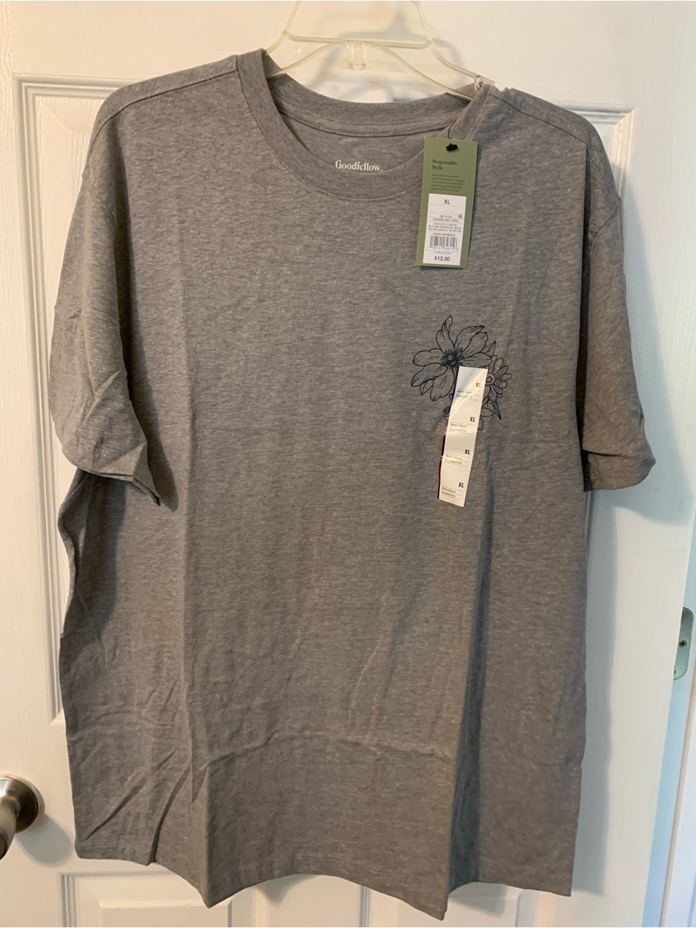 Goodfellow & Co men’s NWT’s size XL graphic tee